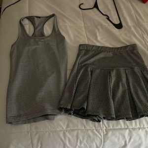 Set!! I have all of the details about both peices on my page.